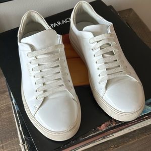 Axel Arigato white sneaker 6.5
